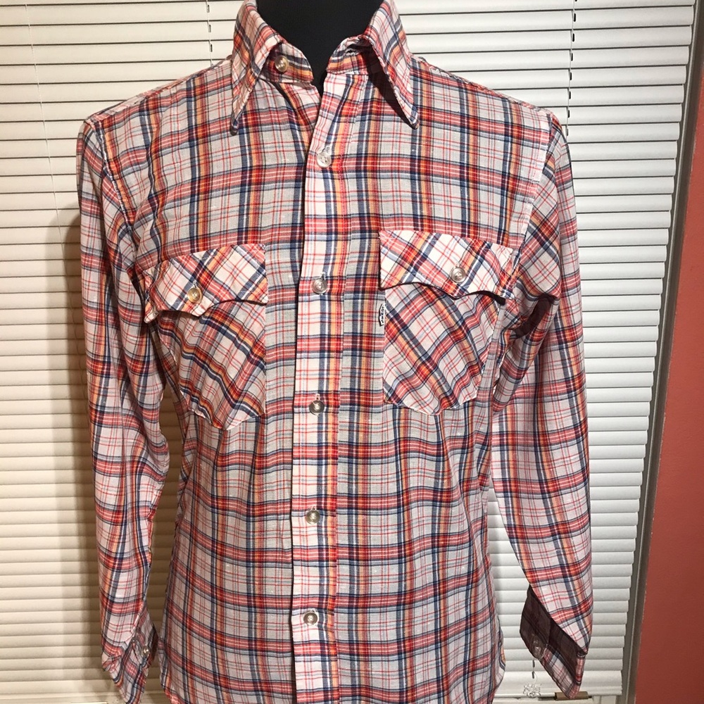 Vintage long sleeve Levi’s button up size medium